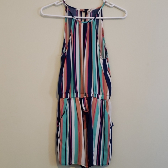 Shorts romper - Picture 1 of 2